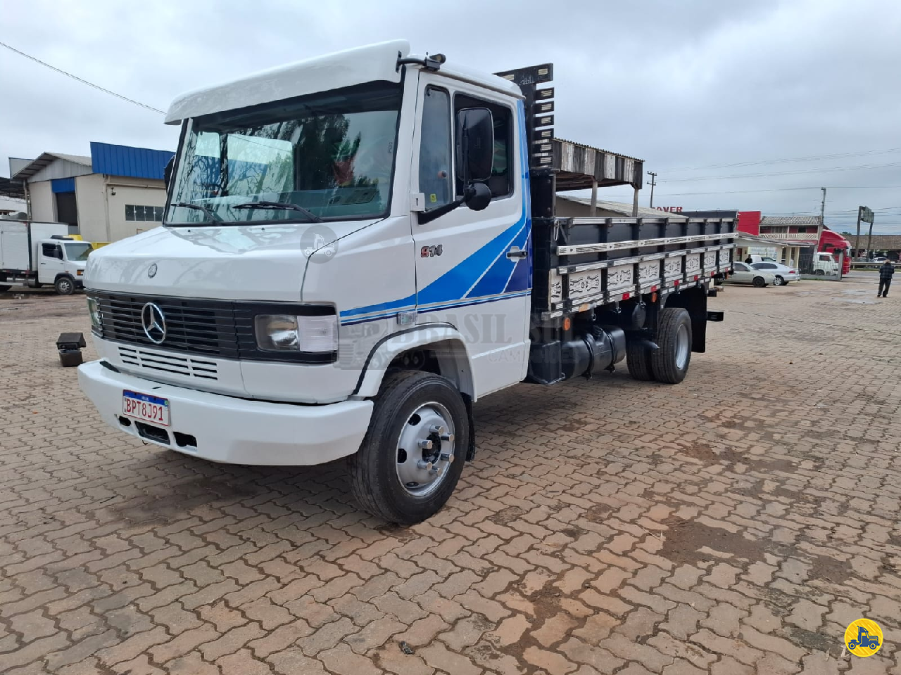 CAMINHAO MERCEDES-BENZ MB 914 Carga Seca 3/4 4x2 Brasil Sul Caminhões PORTAO RIO GRANDE DO SUL RS